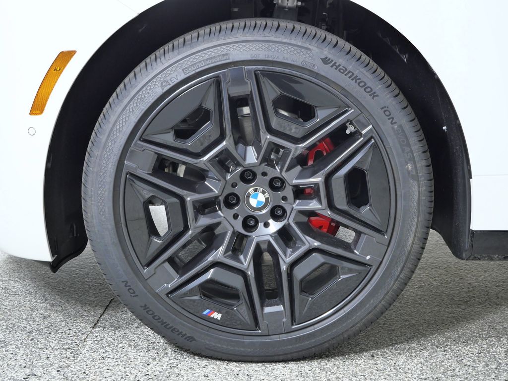 Thumbnail: 2026 BMW iX - 17