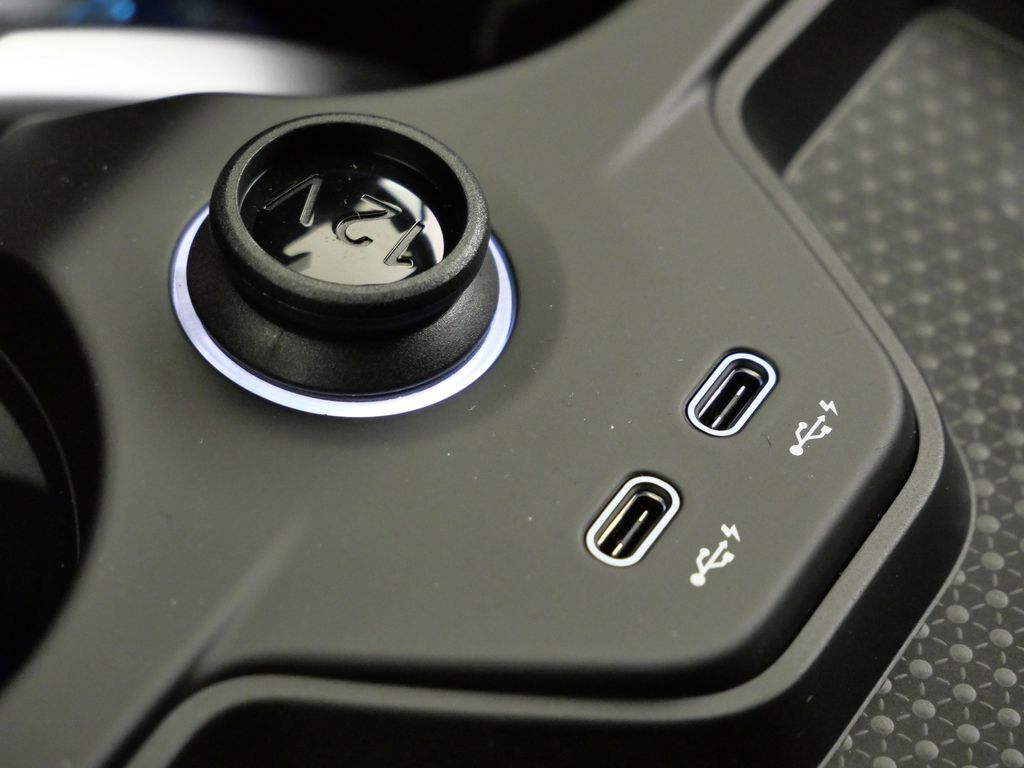 Thumbnail: 2026 BMW iX - 47