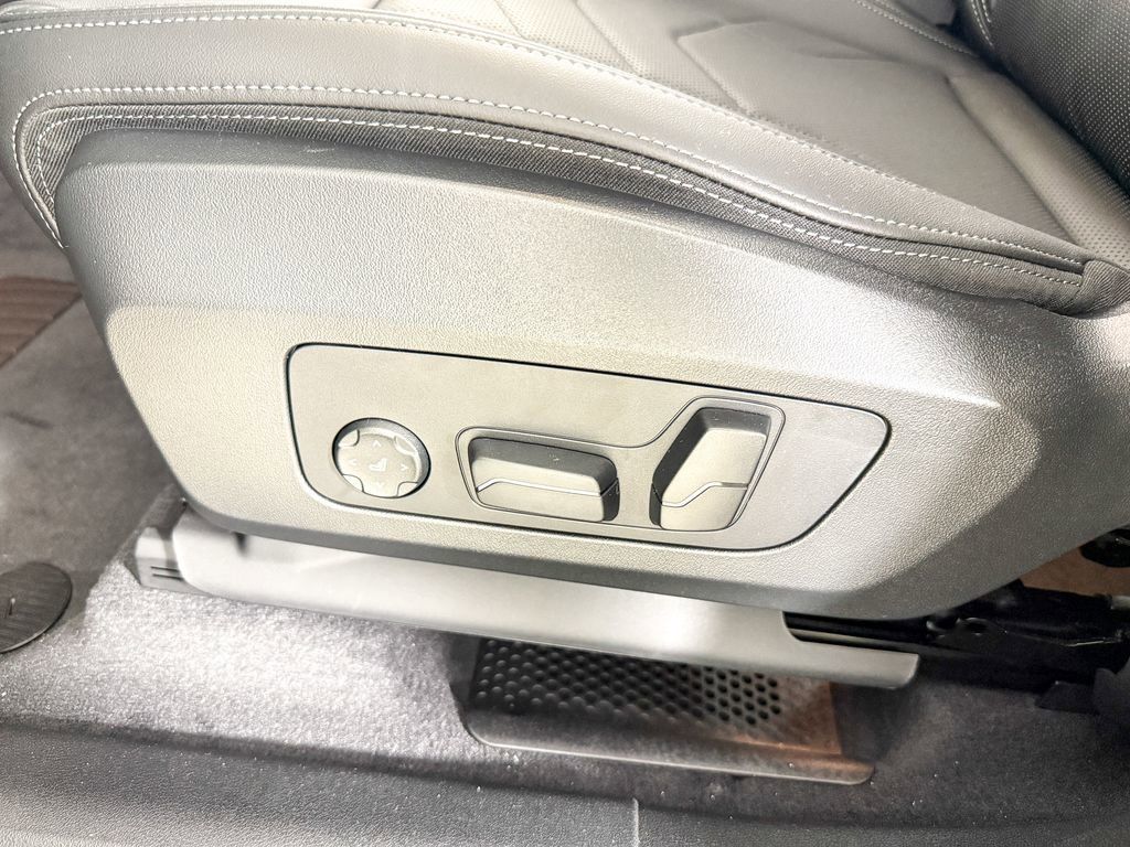 Thumbnail: 2025 BMW X1 - 34