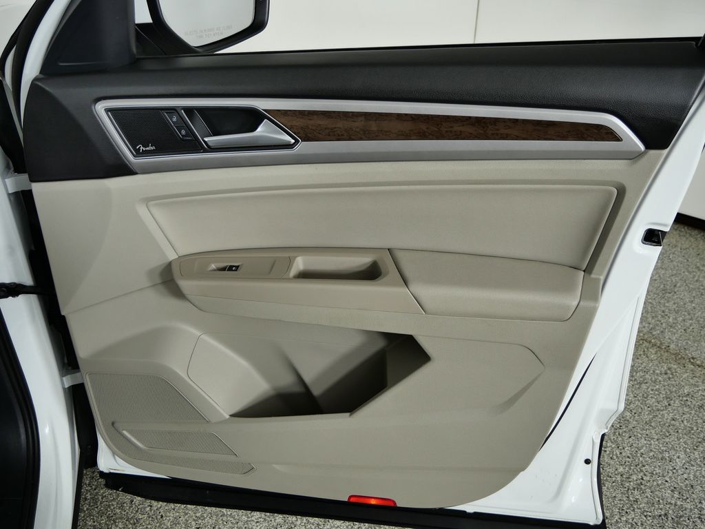 Thumbnail: 2018 Volkswagen Atlas - 20