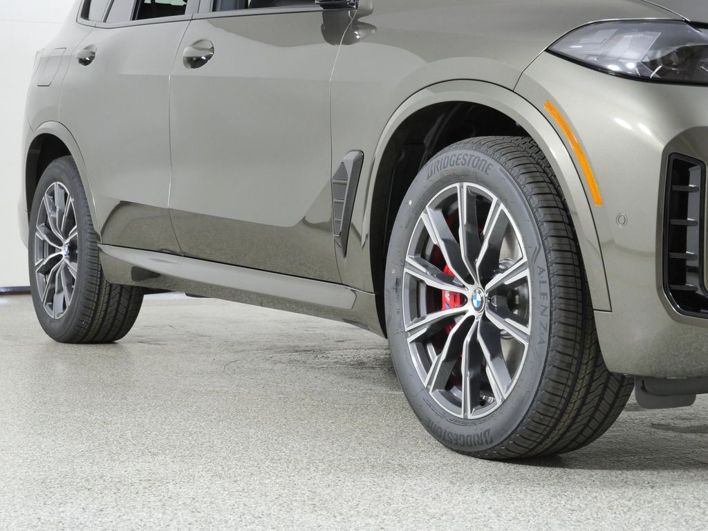 Thumbnail: 2026 BMW X5 - 6