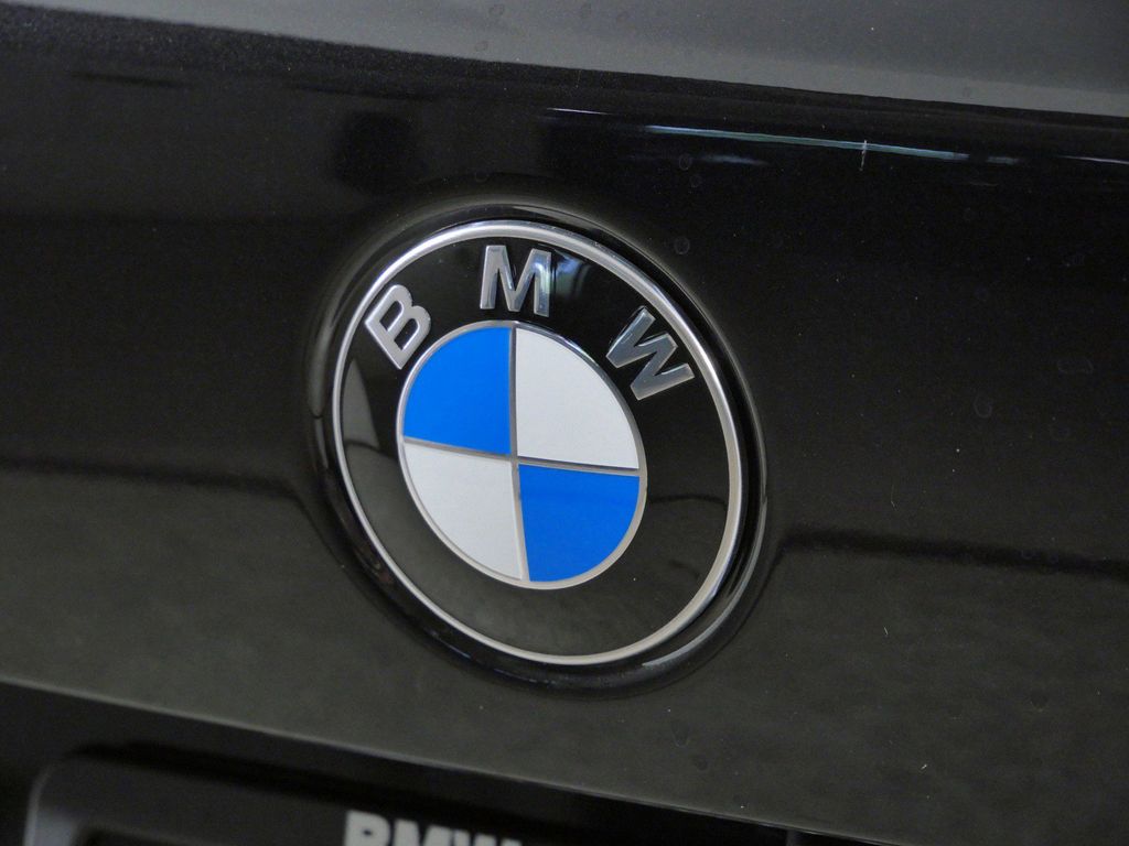 Thumbnail: 2026 BMW X5 - 11