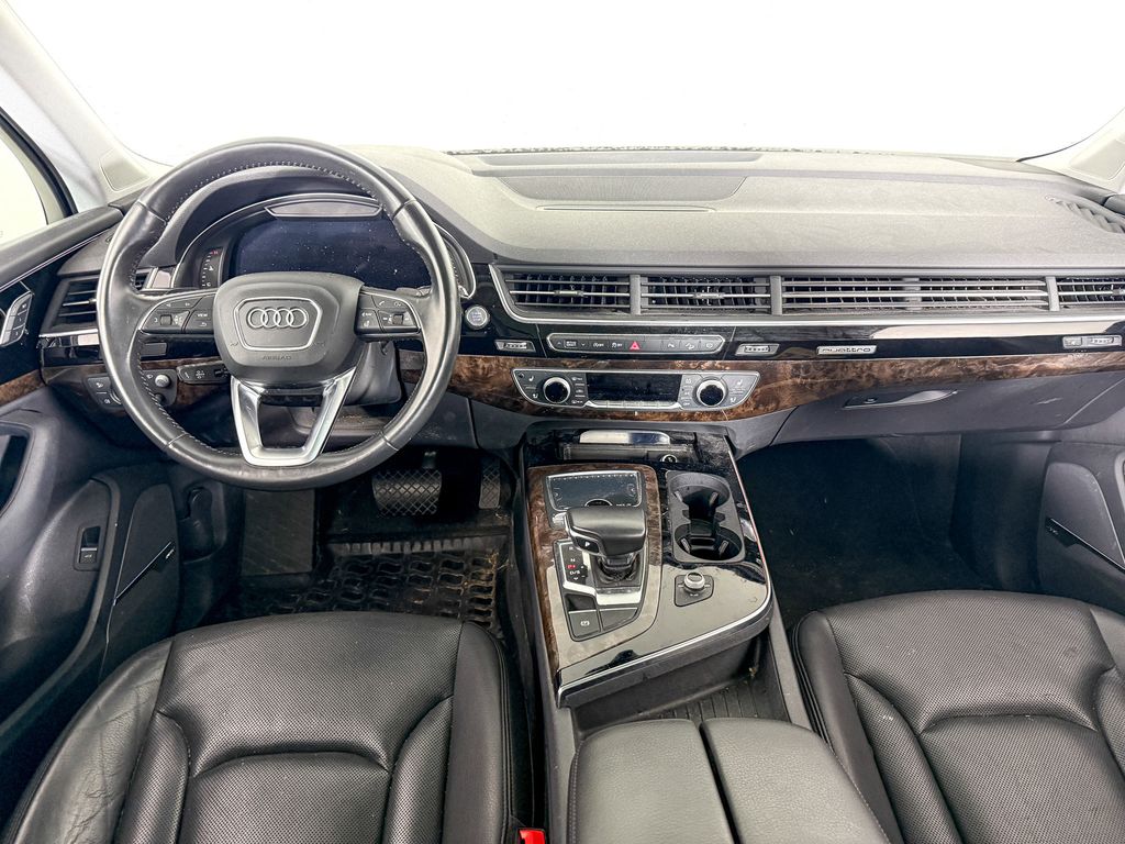 Thumbnail: 2018 Audi Q7 - 9