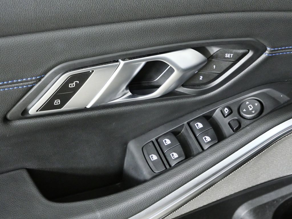 Thumbnail: 2023 BMW 3 Series - 39