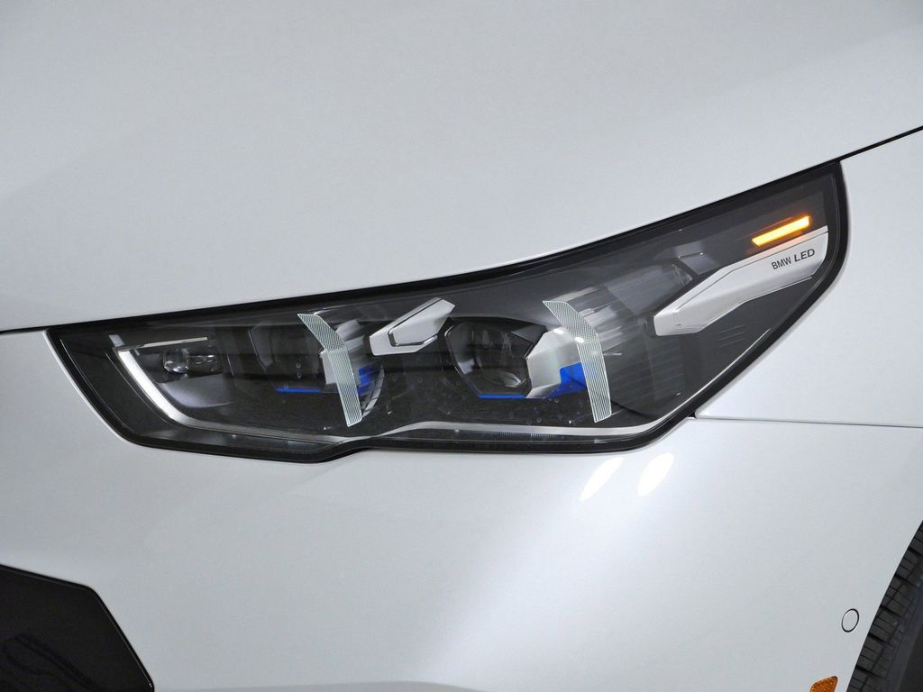 Thumbnail: 2027 BMW 5 Series - 3