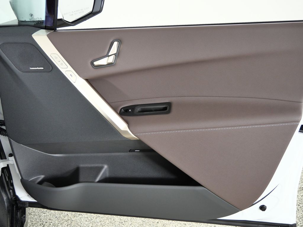 Thumbnail: 2026 BMW iX - 20