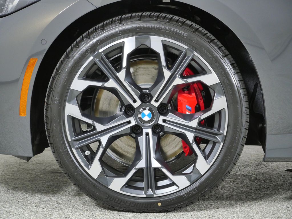 Thumbnail: 2026 BMW 3 Series - 16