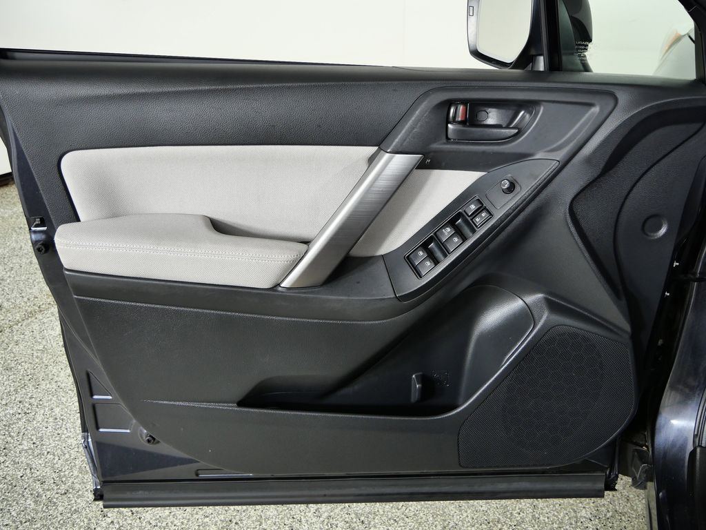 Thumbnail: 2015 Subaru Forester - 31