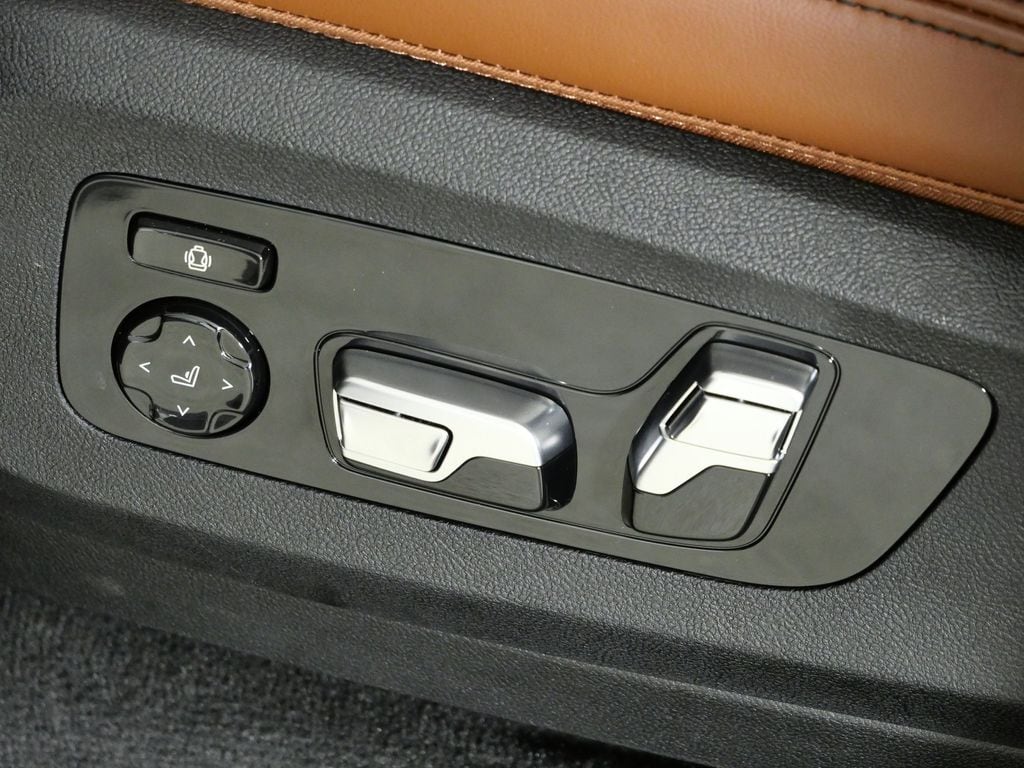 Thumbnail: 2025 BMW X5 - 44