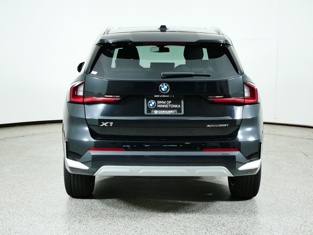 Thumbnail: 2026 BMW X1 - 9