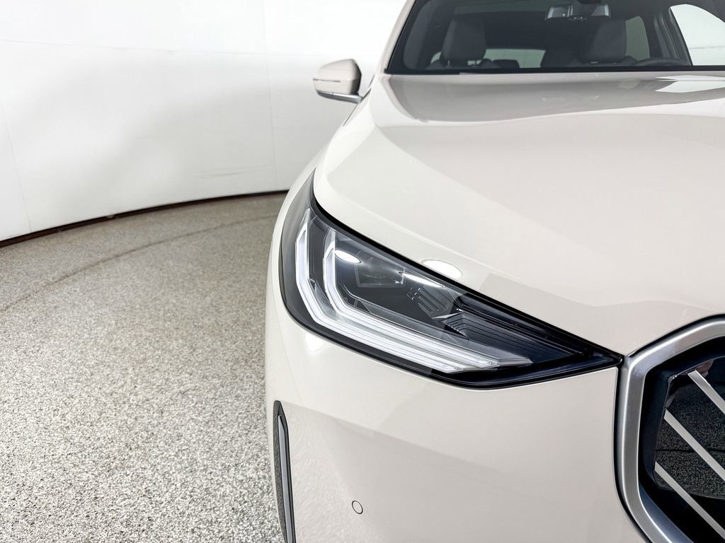 Thumbnail: 2025 BMW X3 - 9