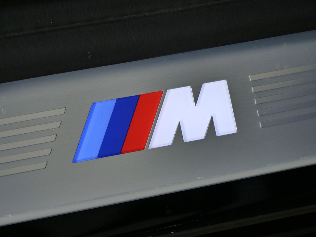 Thumbnail: 2016 BMW 7 Series - 24