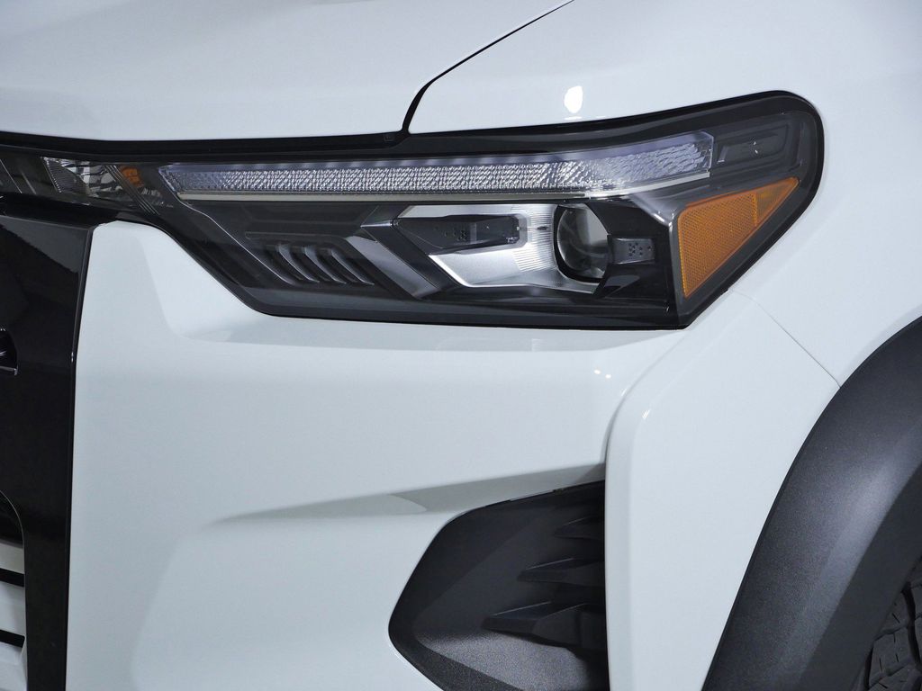 Thumbnail: 2025 Chevrolet Colorado - 4