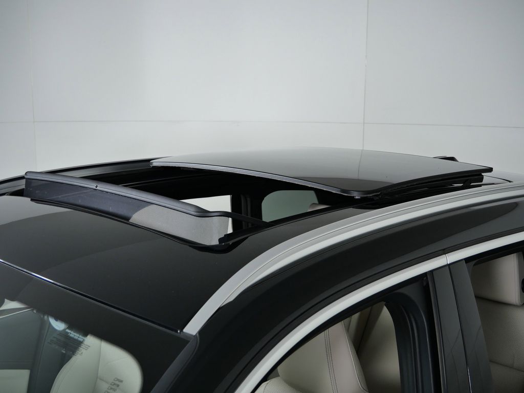 Thumbnail: 2025 BMW X1 - 22