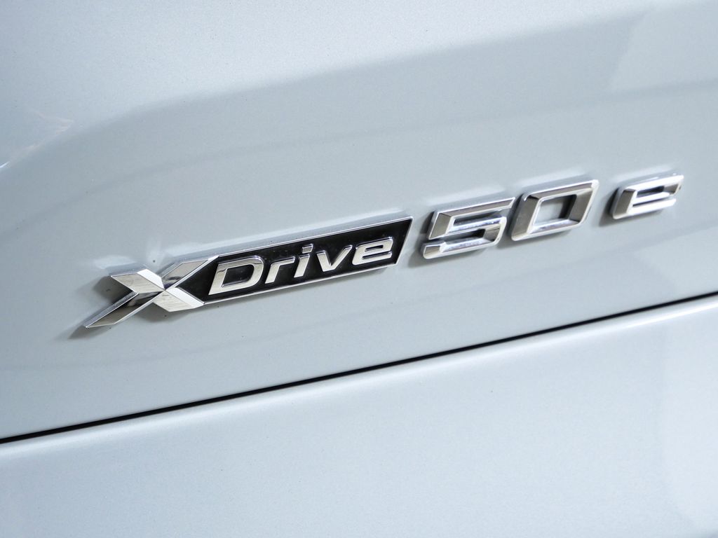 Thumbnail: 2025 BMW X5 - 13