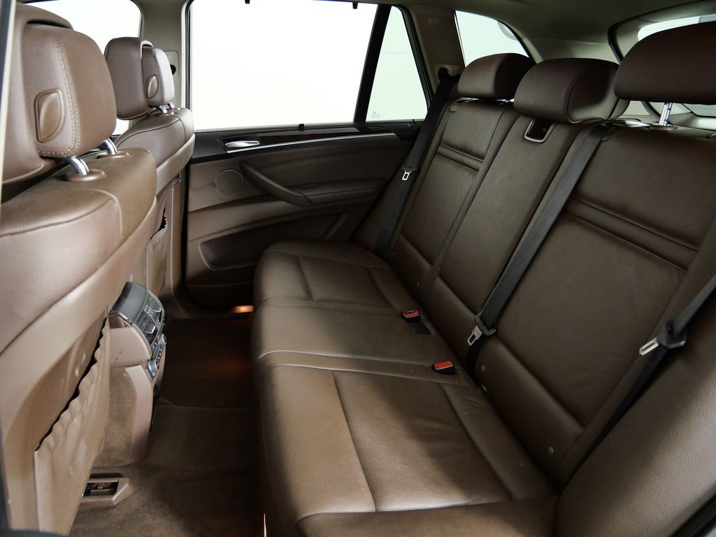 Thumbnail: 2013 BMW X5 - 32