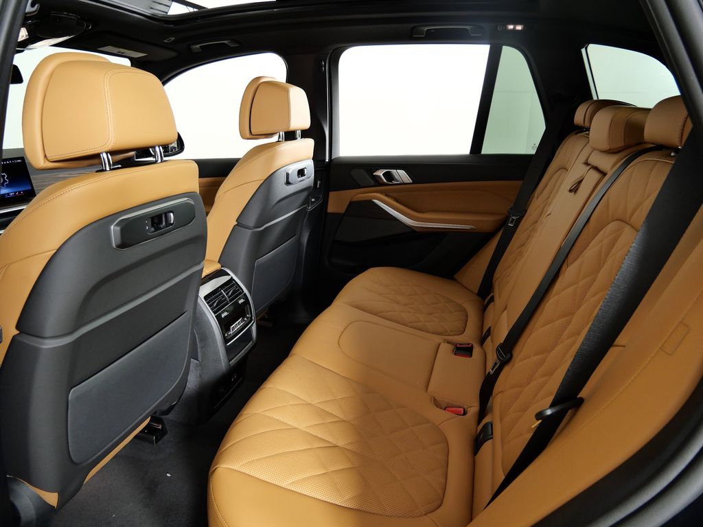 Thumbnail: 2026 BMW X5 - 31