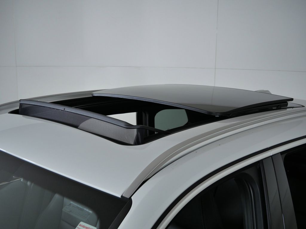 Thumbnail: 2026 BMW X1 - 18