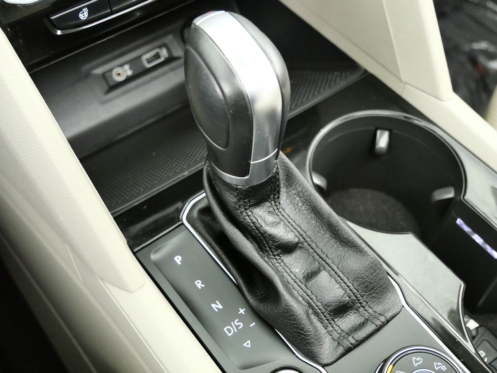 Thumbnail: 2018 Volkswagen Atlas - 45