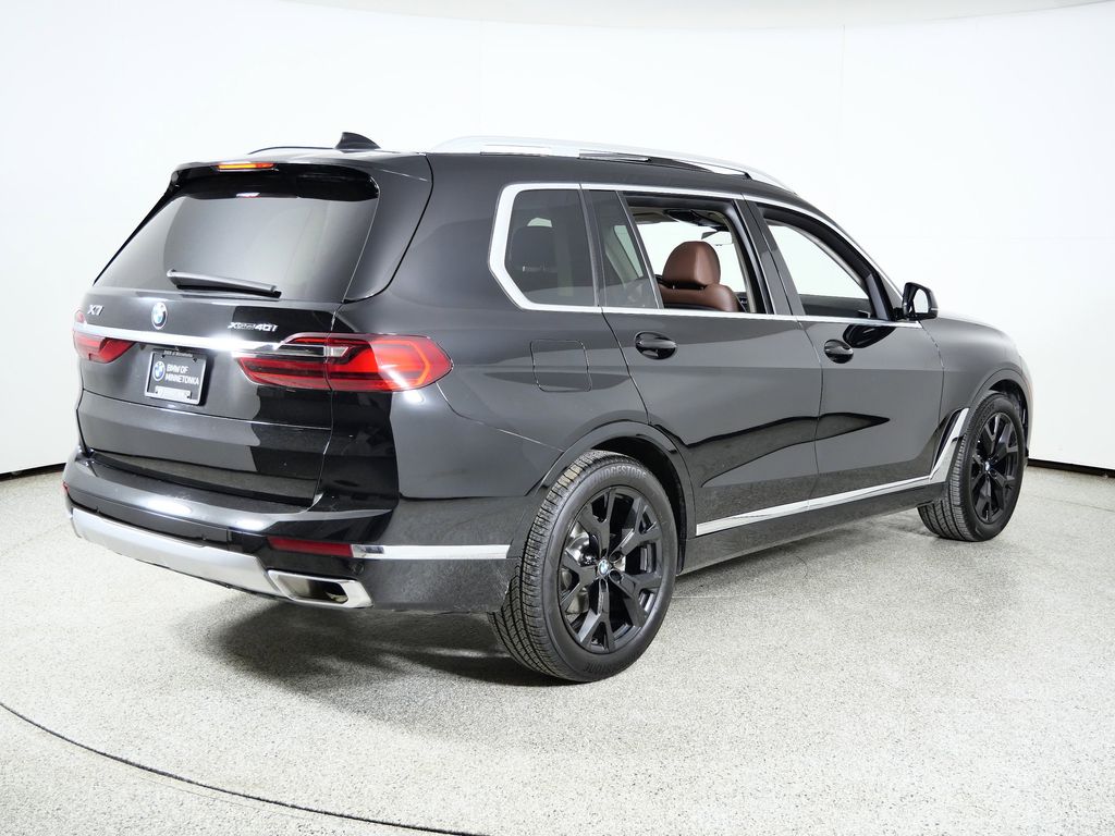 Thumbnail: 2020 BMW X7 - 10