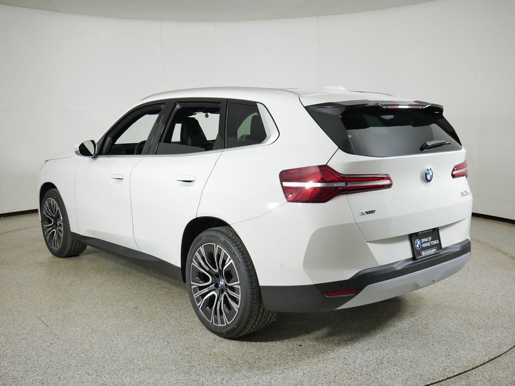 Thumbnail: 2026 BMW X3 - 13