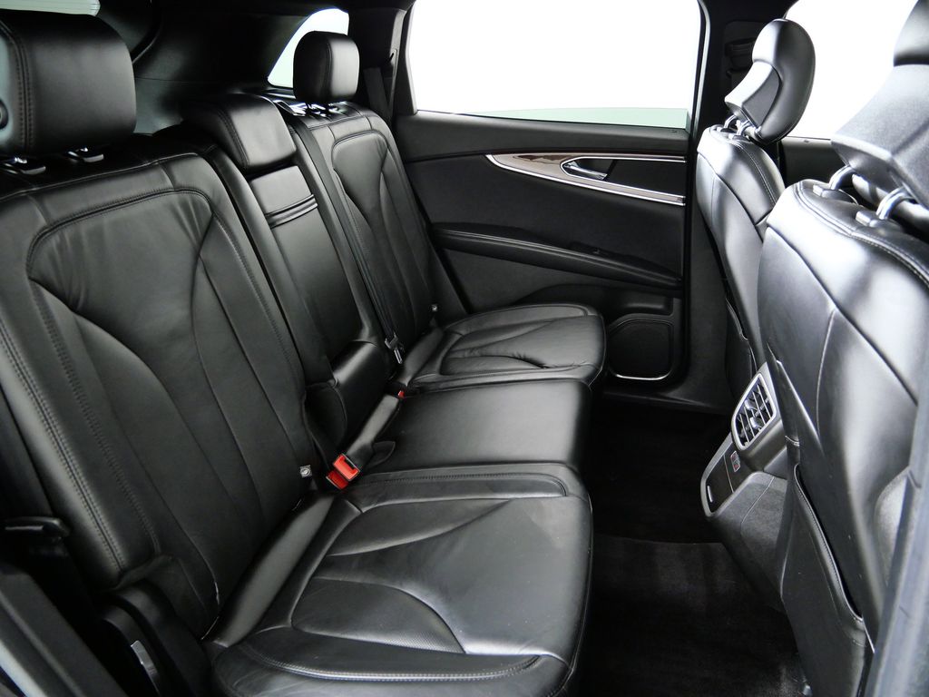 Thumbnail: 2017 Lincoln MKX - 27