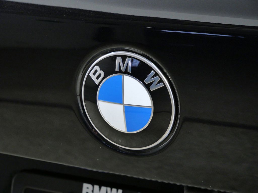 Thumbnail: 2026 BMW X5 - 11