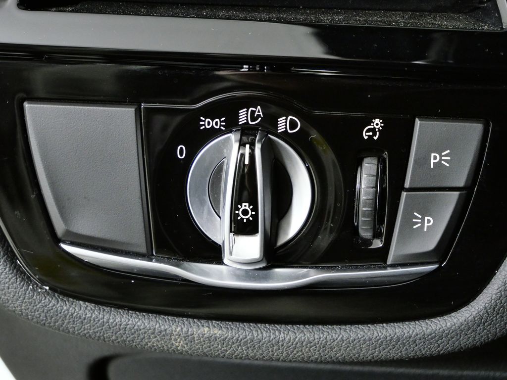 Thumbnail: 2022 BMW 5 Series - 39