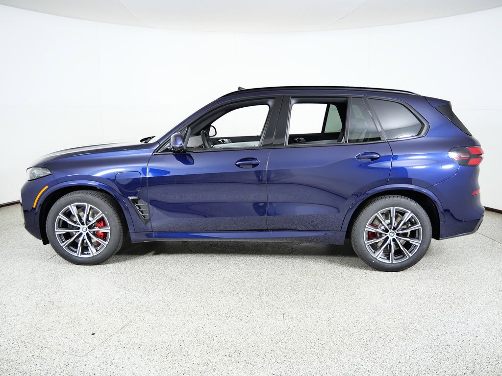 Thumbnail: 2026 BMW X5 - 15