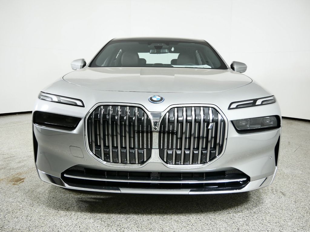 Thumbnail: 2024 BMW i7 - 4