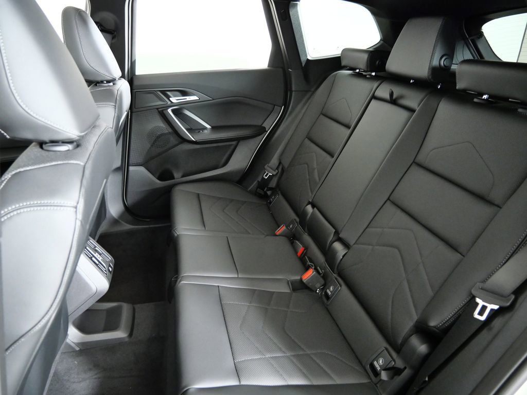 Thumbnail: 2026 BMW X1 - 32