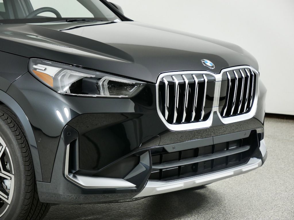 Thumbnail: 2025 BMW X1 - 3