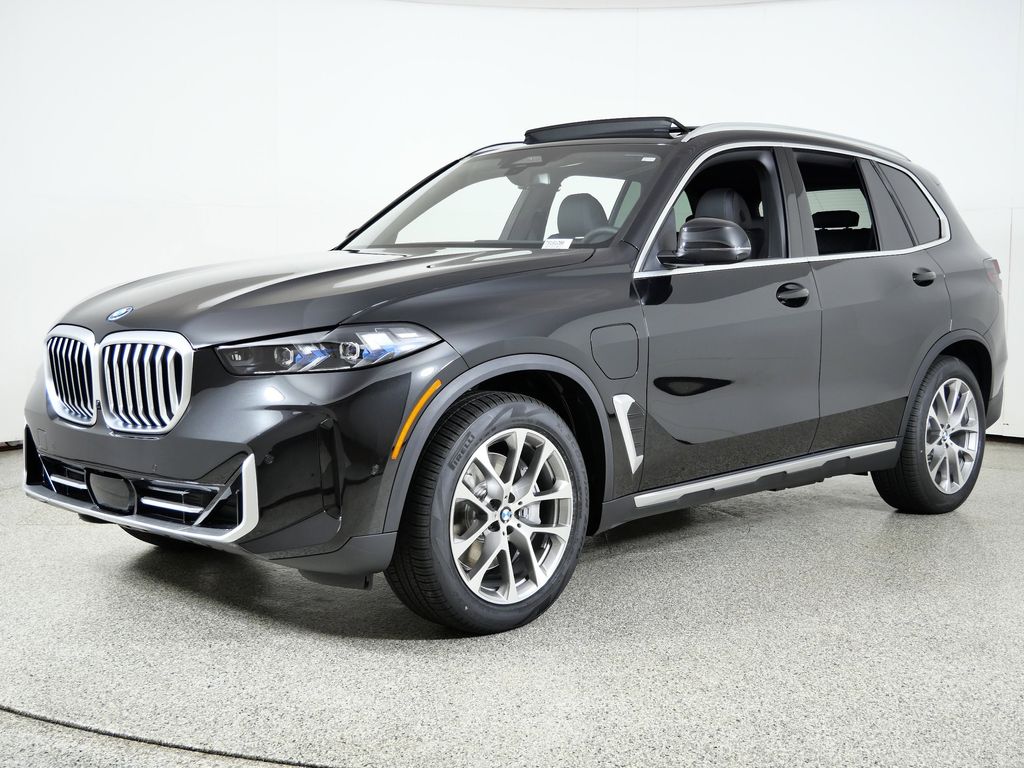 Thumbnail: 2026 BMW X5 - 1