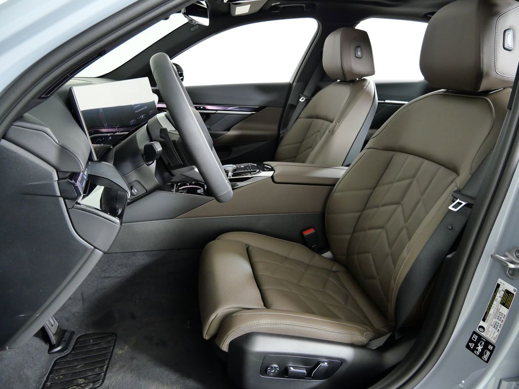 Thumbnail: 2026 BMW 5 Series - 33