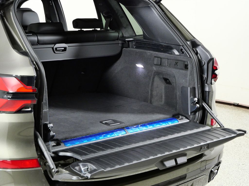 Thumbnail: 2026 BMW X5 - 29