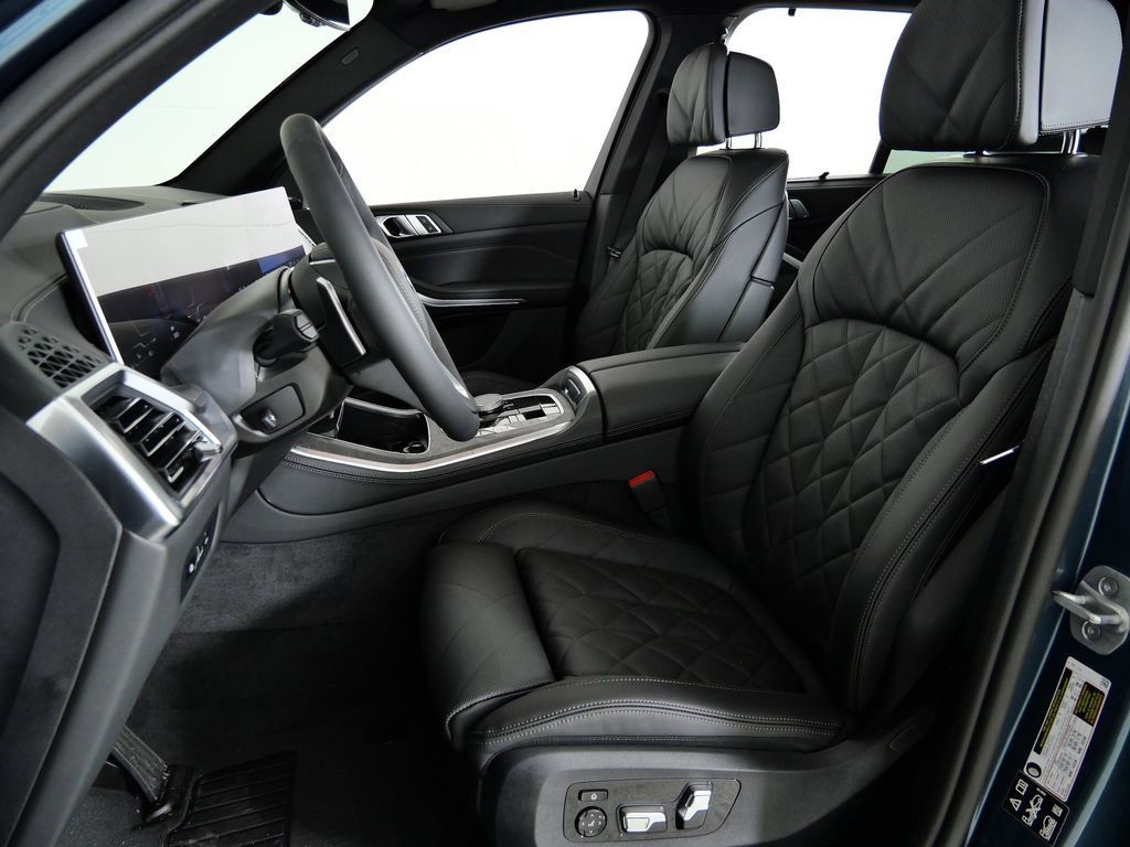 Thumbnail: 2026 BMW X5 - 38