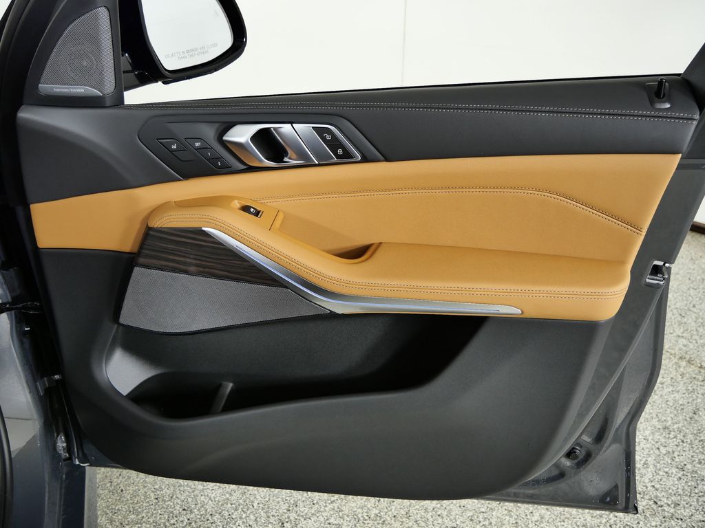 Thumbnail: 2026 BMW X5 - 19