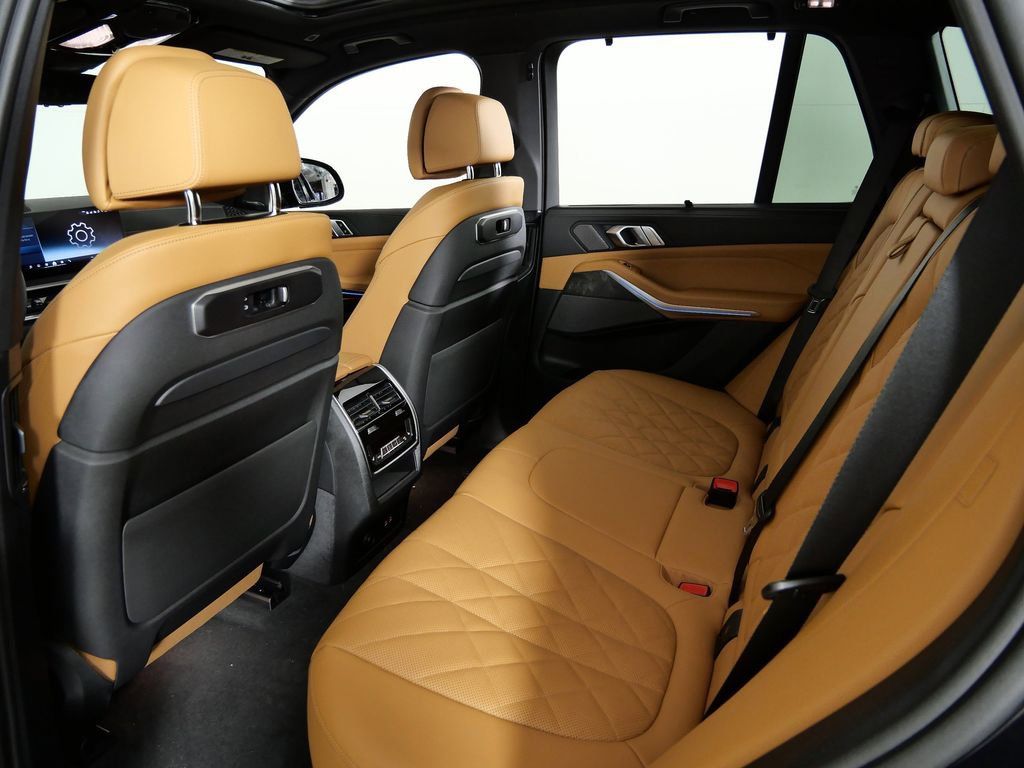 Thumbnail: 2026 BMW X5 - 34