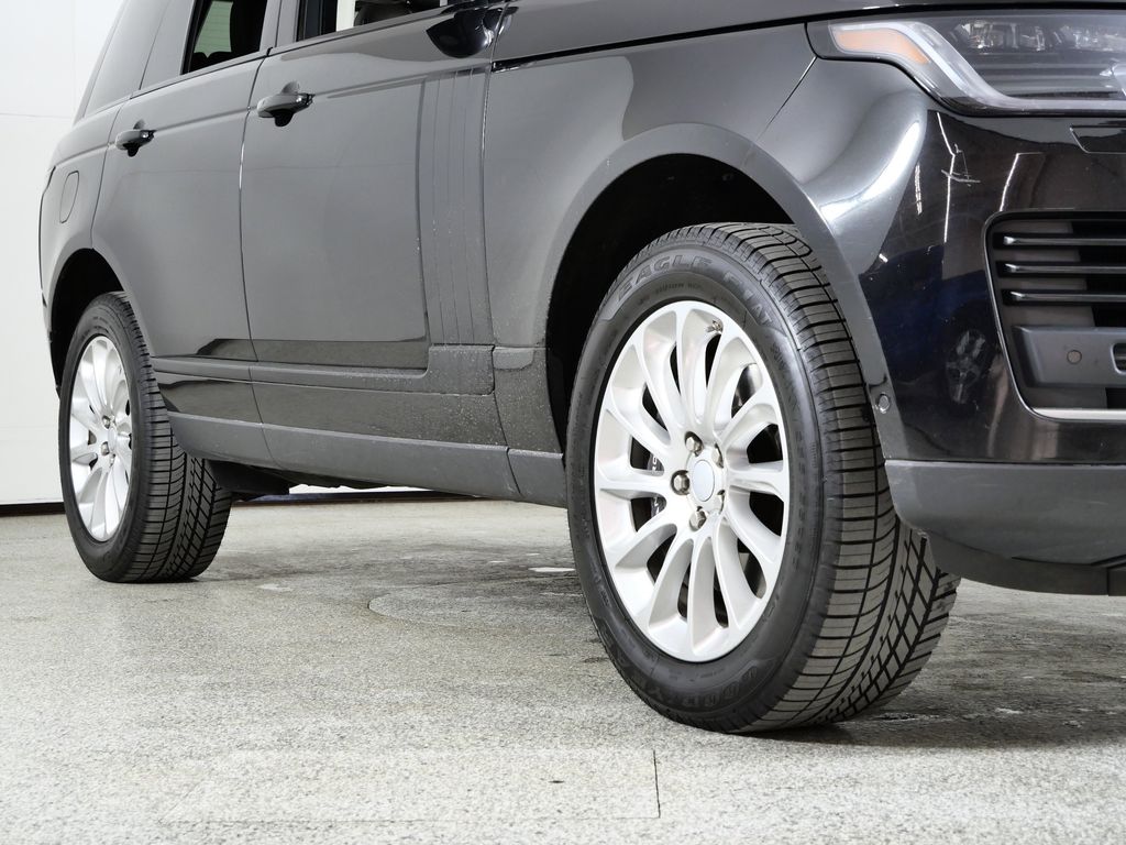 Thumbnail: 2018 Land Rover Range Rover - 7