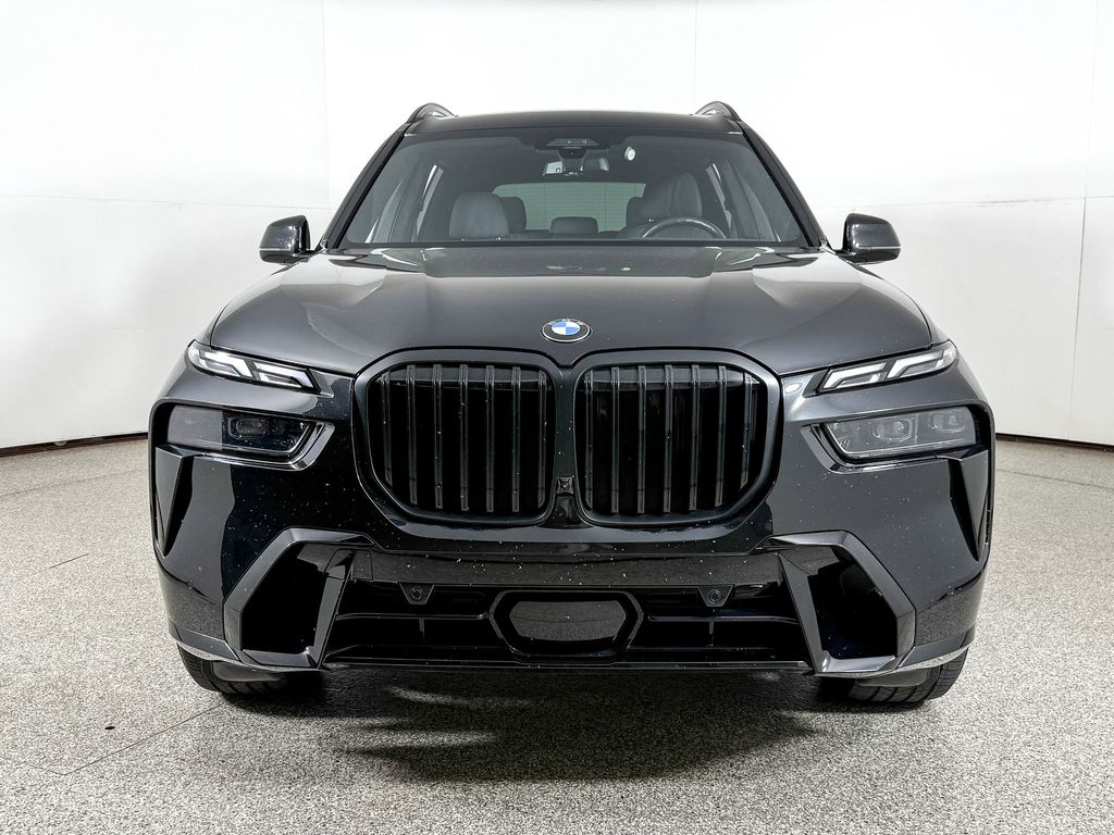 Thumbnail: 2023 BMW X7 - 3