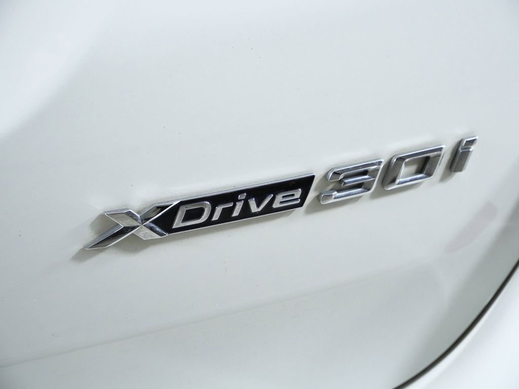 Thumbnail: 2019 BMW X3 - 13