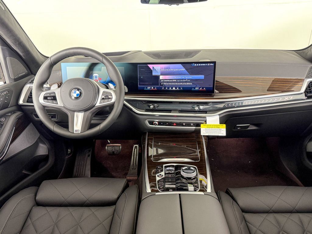 Thumbnail: 2026 BMW X7 - 31
