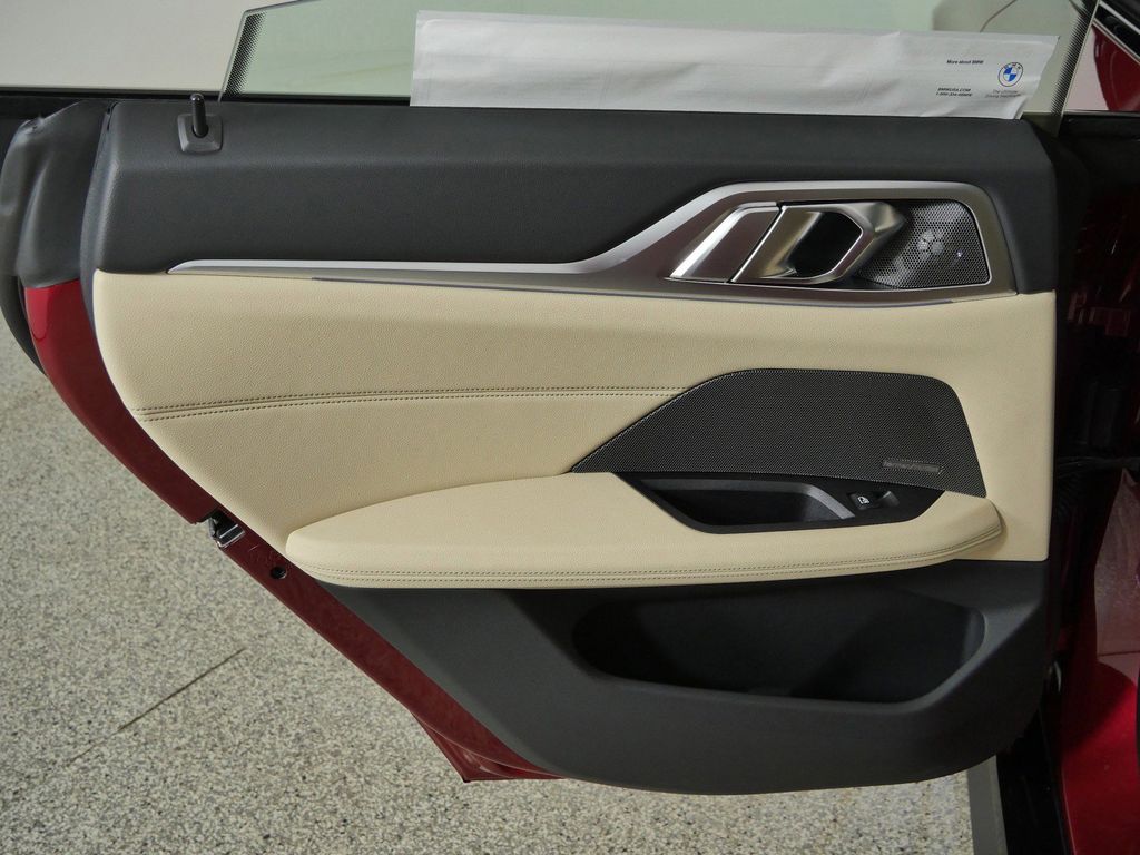 Thumbnail: 2026 BMW i4 - 28
