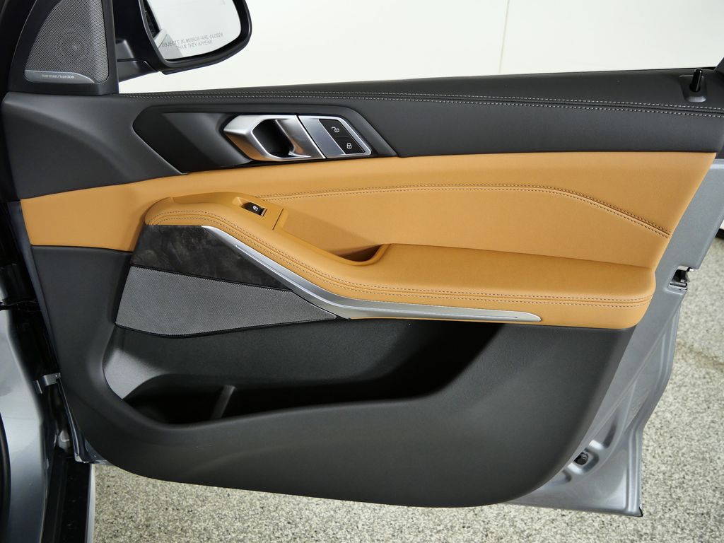 Thumbnail: 2026 BMW X5 - 19