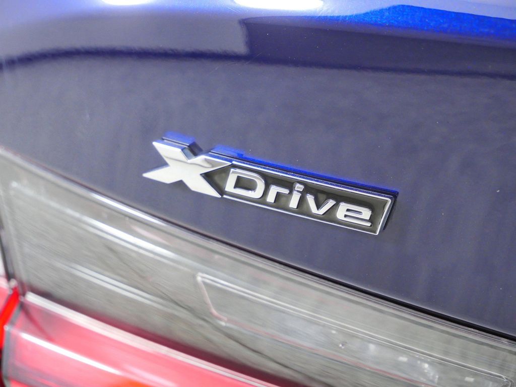 Thumbnail: 2023 BMW 3 Series - 16