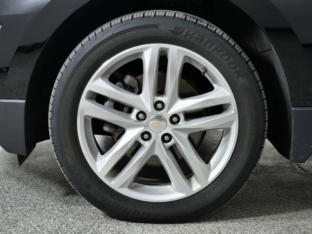 Thumbnail: 2019 Chevrolet Equinox - 18