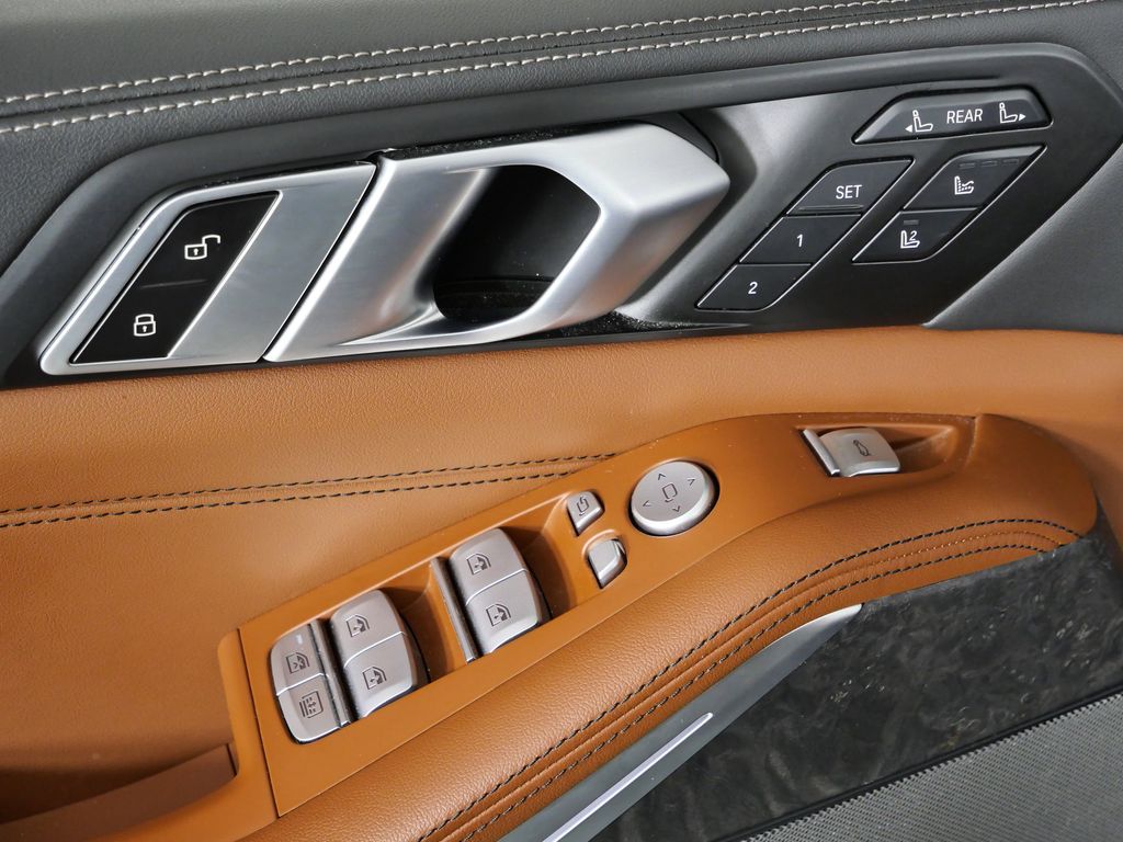 Thumbnail: 2025 BMW X7 - 38