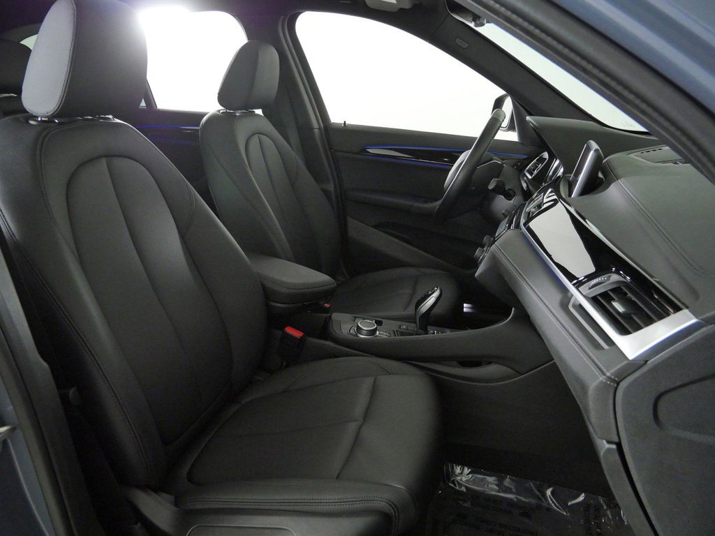 Thumbnail: 2021 BMW X1 - 21