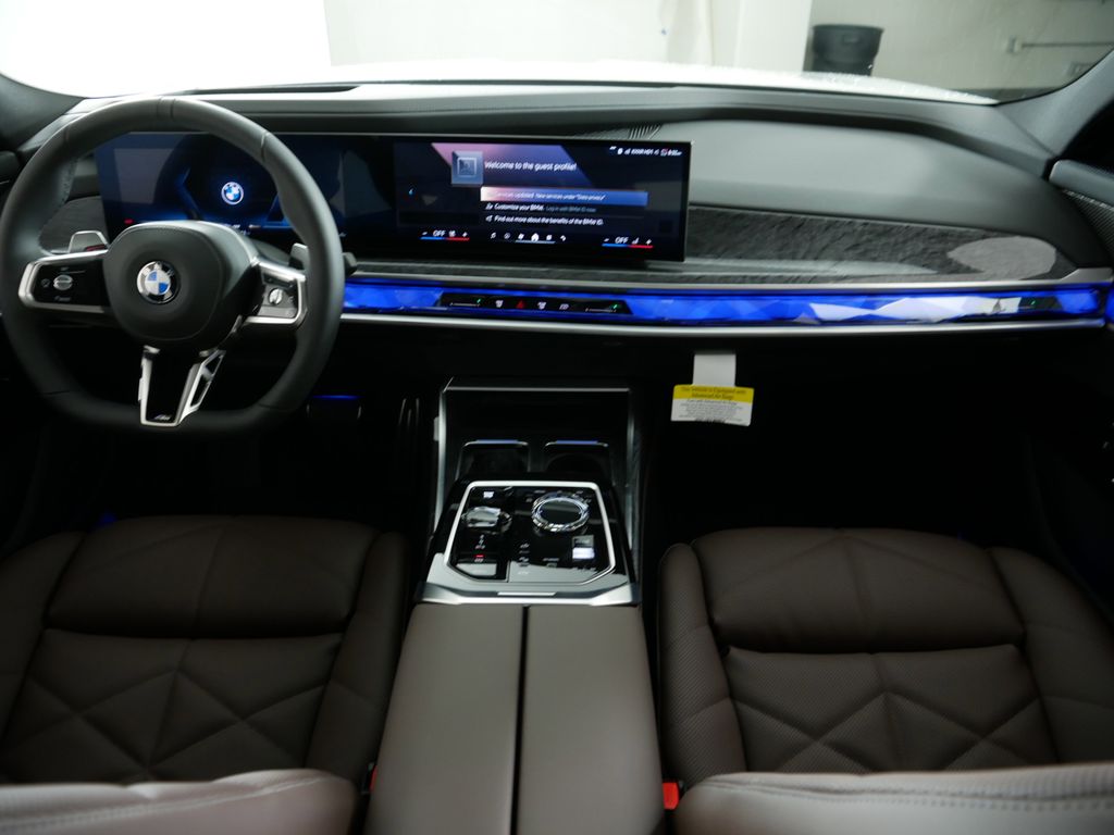 Thumbnail: 2025 BMW 7 Series - 6