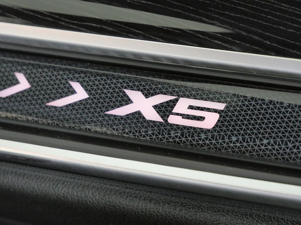 Thumbnail: 2026 BMW X5 - 24